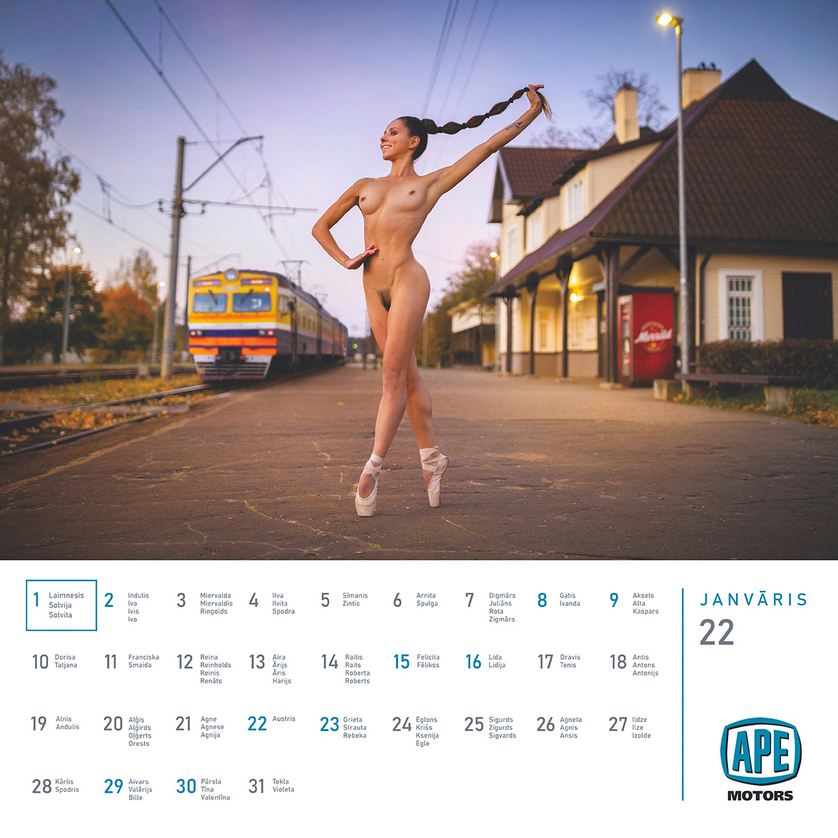 Mārtiņš Plūme | Erotisks kalendārs 2022 gadam (lielais kalendārs) APE Motors | Foto Martins Plume kailfoto kalendars nude calendar 2